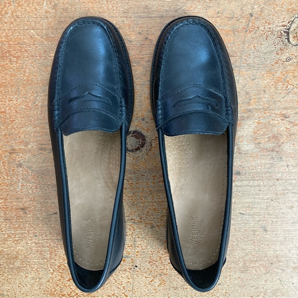 Bass Weejuns Loafers - women’s 9.5 M - Black - Picture 2 of 11